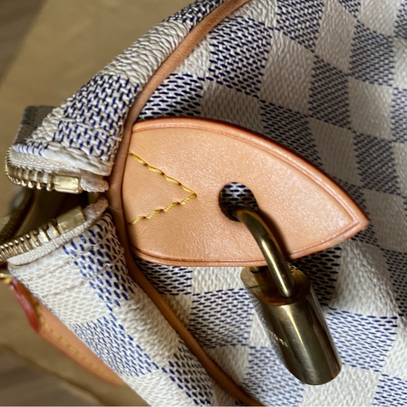 Louis Vuitton Speedy Bandouliere 30 Handbag - Picture 4 of 8